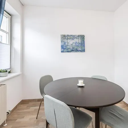 Апартаменты Base - By Mynests