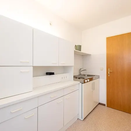 Base - By Mynests Apartament