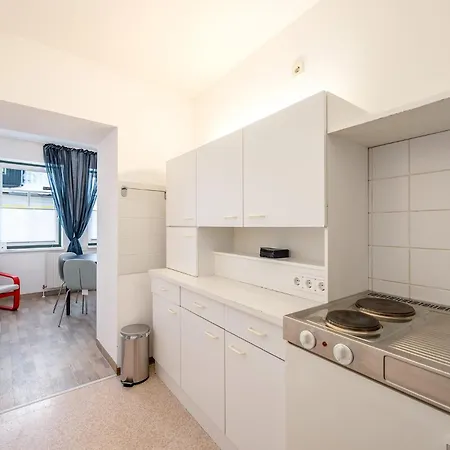 Апартаменты Base - By Mynests